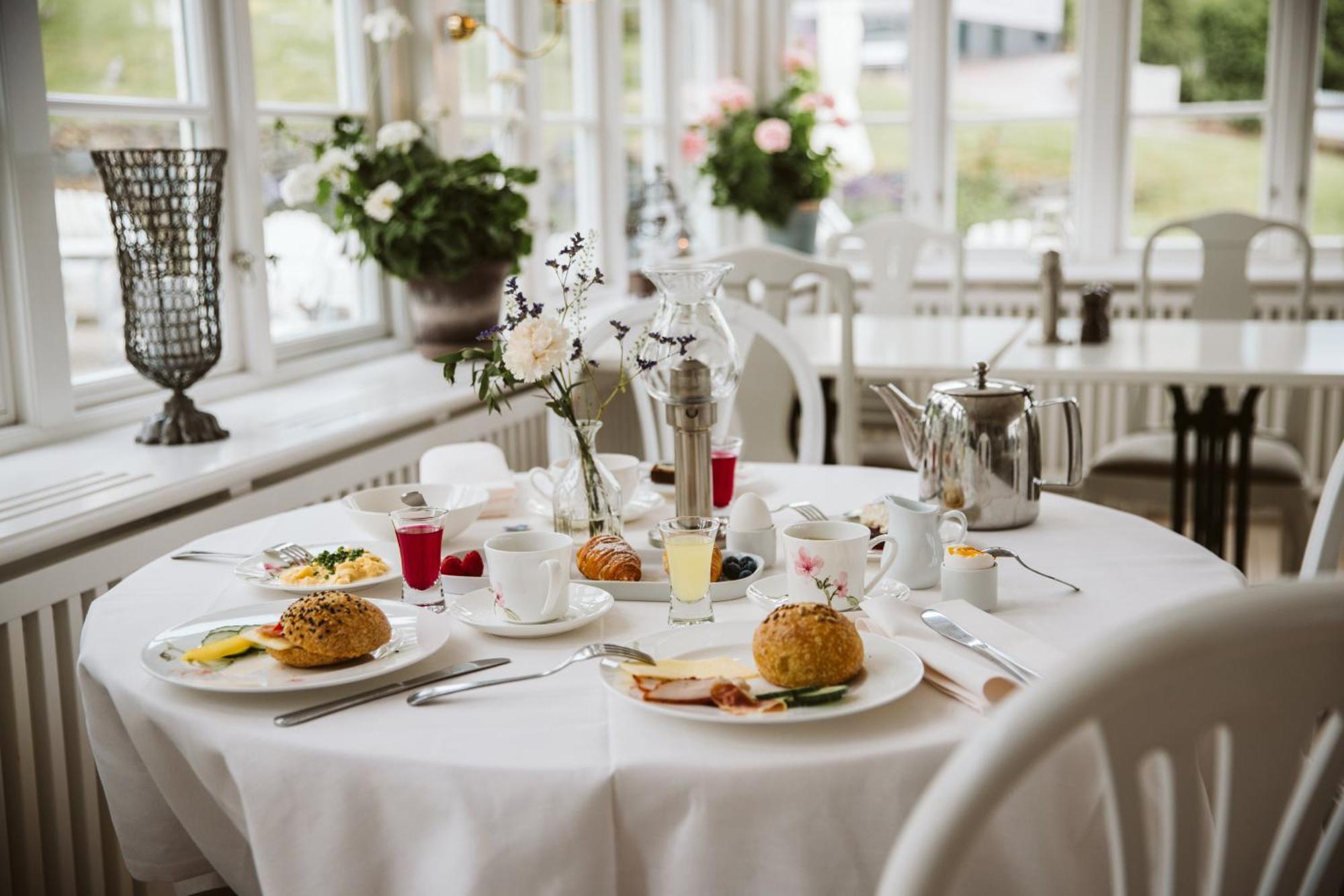 Hotel Rusthallargarden Arild Exterior photo